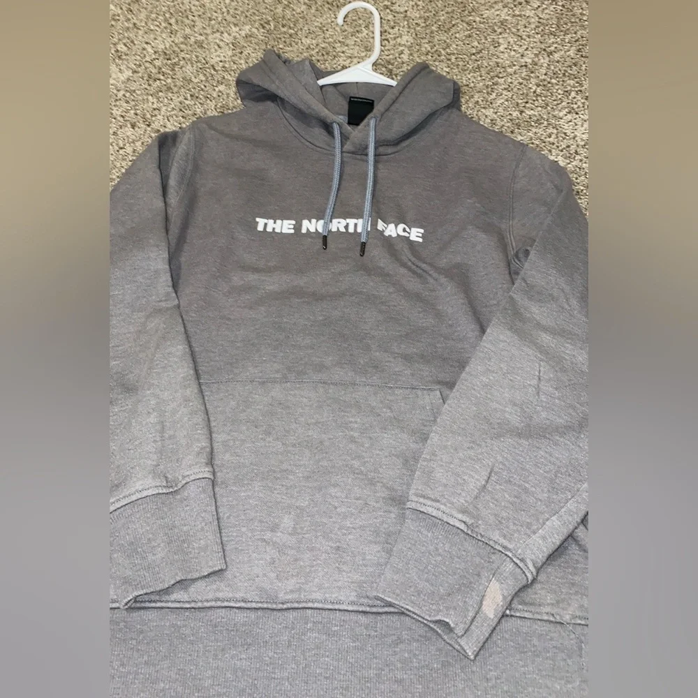 north face hoodie - Picture 4 of 4